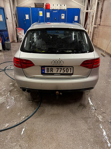 Audi A4 4 of 5