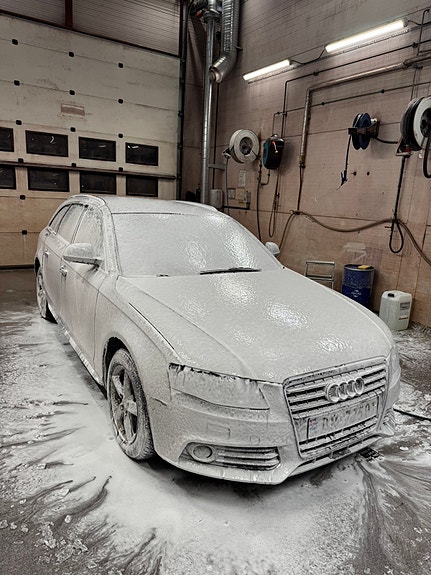 Audi A4 2 of 5