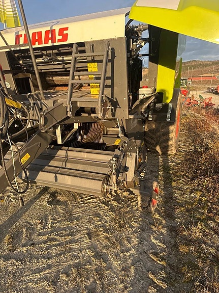 CLAAS Rollant 455 RC Uniwrap