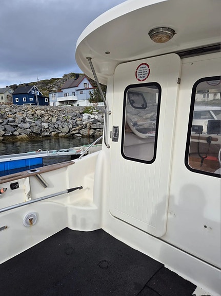 Quicksilver Pilothouse 640 - ny service og bunnmaling 3 of 7