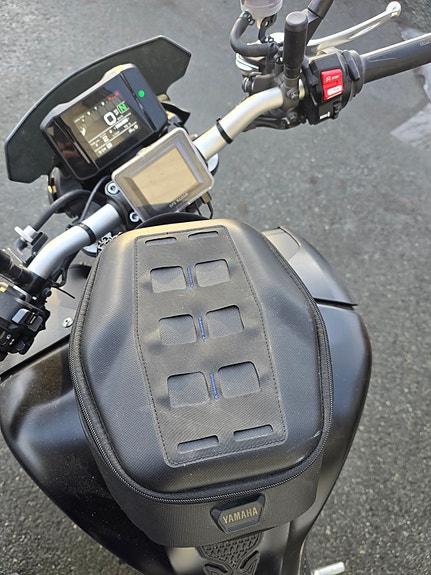 Yamaha MT-09 8 of 11