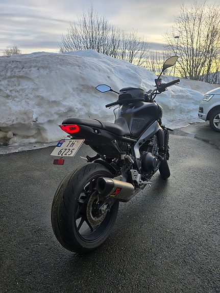 Yamaha MT-09 6 of 11