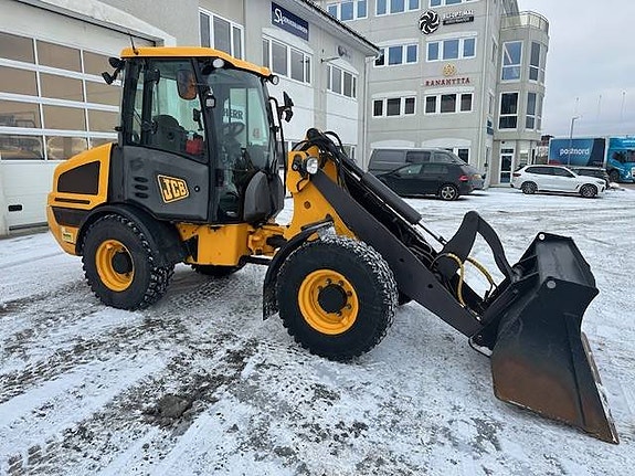 JCB 407
