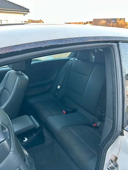 BMW 118d 14 of 17