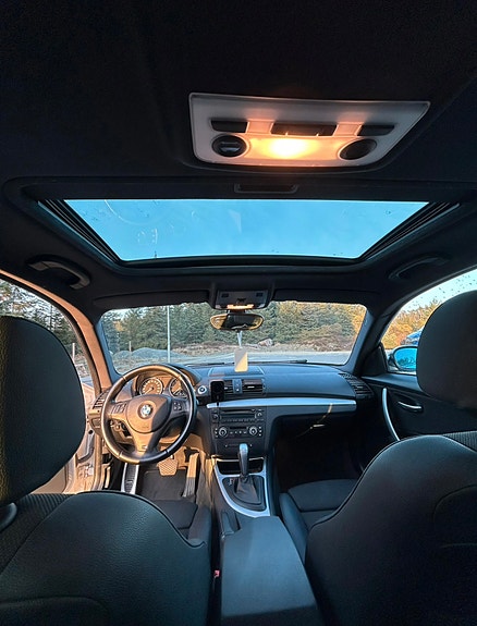 BMW 118d 11 of 17