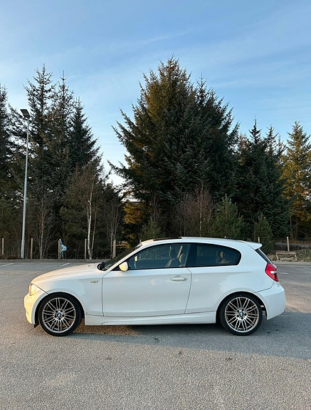 BMW 118d 5 of 17