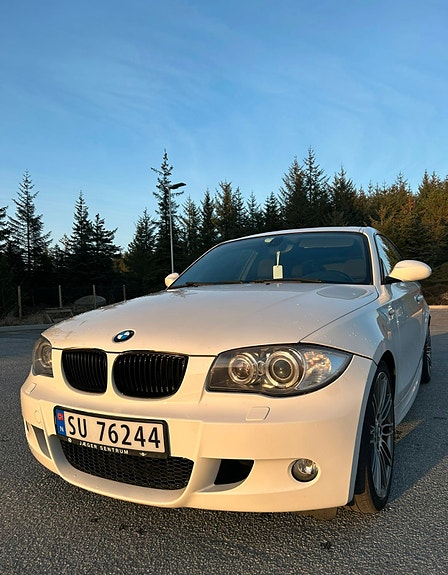BMW 118d 7 of 17