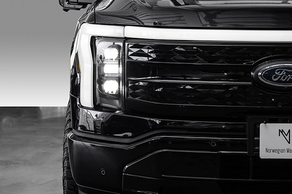 Ford F-150 4 of 30