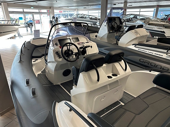 Grand 580 Golden Line Yamaha F115