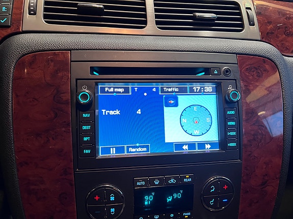 Chevrolet Tahoe 20 of 30