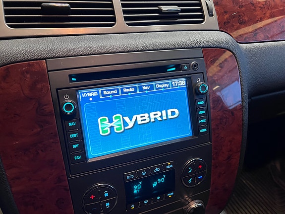 Chevrolet Tahoe 19 of 30