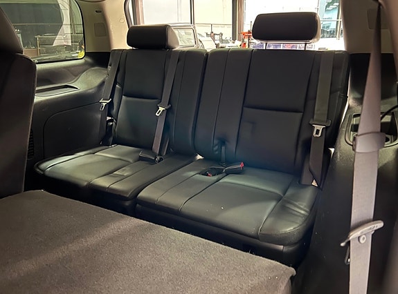 Chevrolet Tahoe 25 of 30