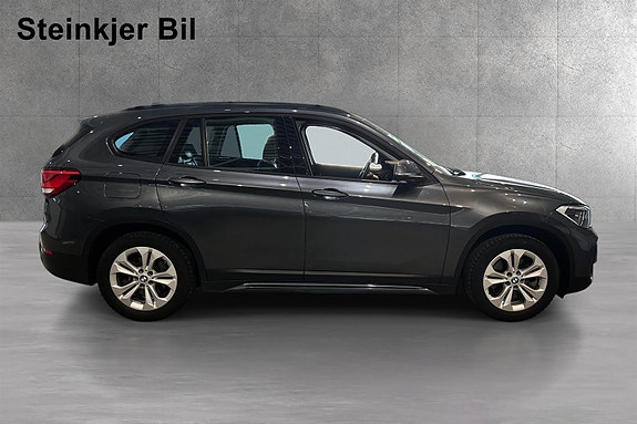 BMW X1 4 of 5