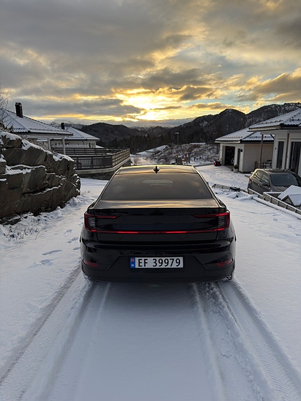 Polestar 2 5 of 30