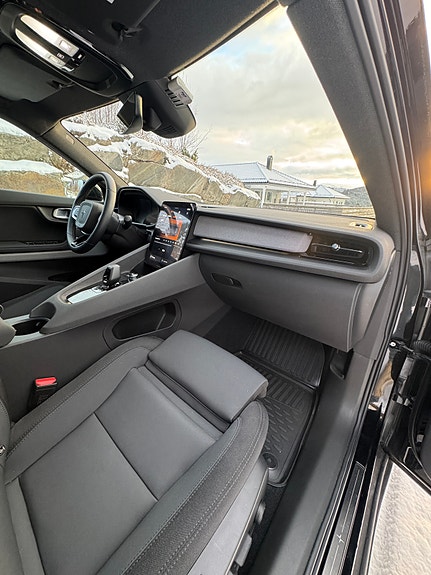 Polestar 2 15 of 30