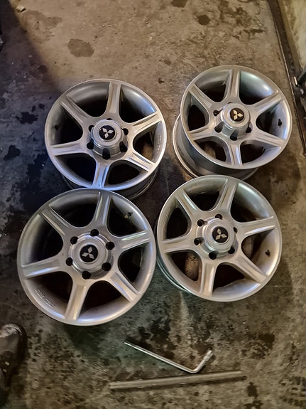 Product image 2 of 8