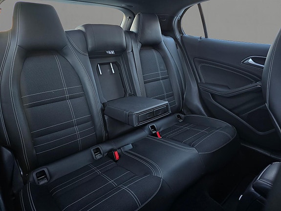 Mercedes-Benz GLA220 d 19 of 25