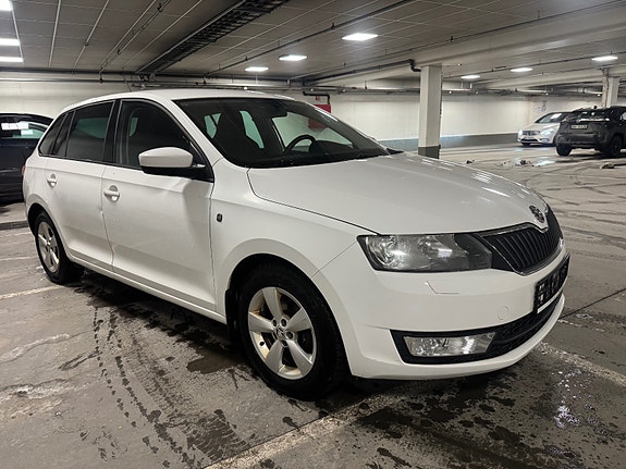 Skoda Rapid 3 of 5