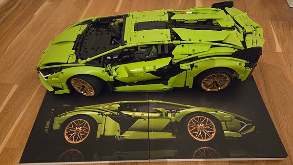 LEGO Technic 42115 Lamborghini Sián FKP 37