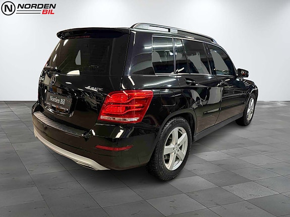 Mercedes-Benz GLK220 6 of 24