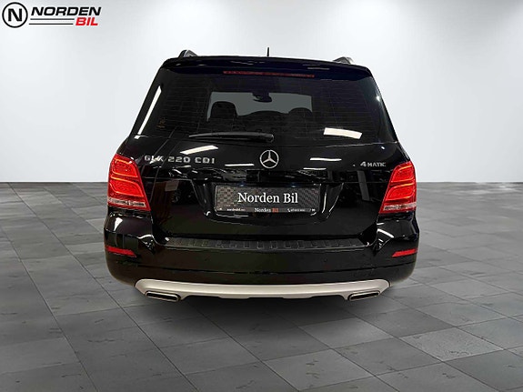 Mercedes-Benz GLK220 7 of 24