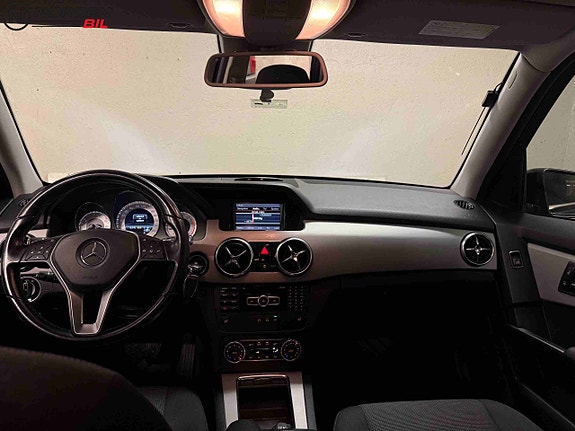 Mercedes-Benz GLK220 13 of 24