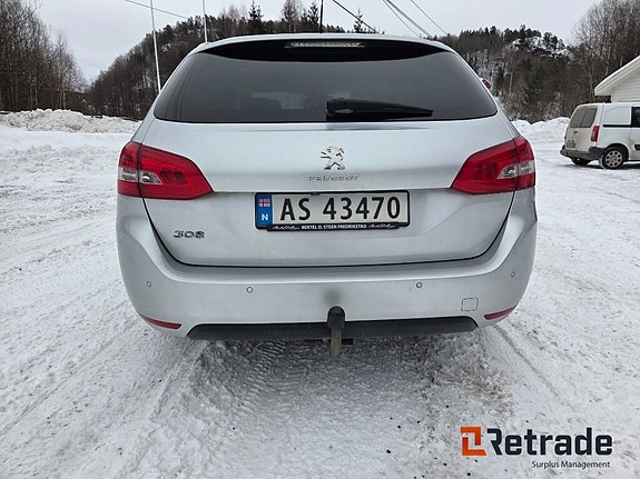 Peugeot 308 4 of 10