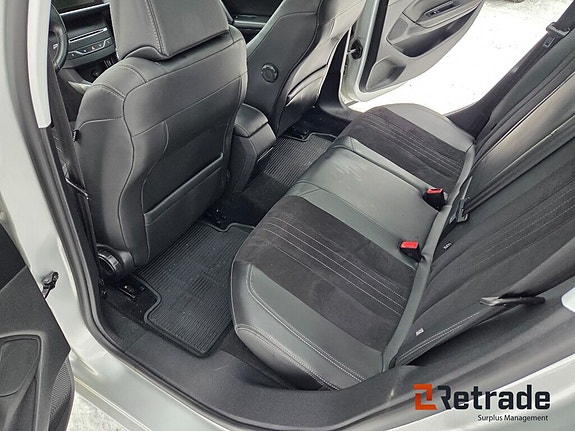 Peugeot 308 8 of 10