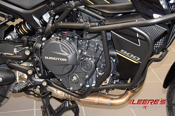 QJ Motor SRT 900 SX - Adventure med mye utstyr! 13 of 16