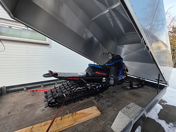 Polaris 850 Patriot Boost RMK Khaos Slash 3 of 8