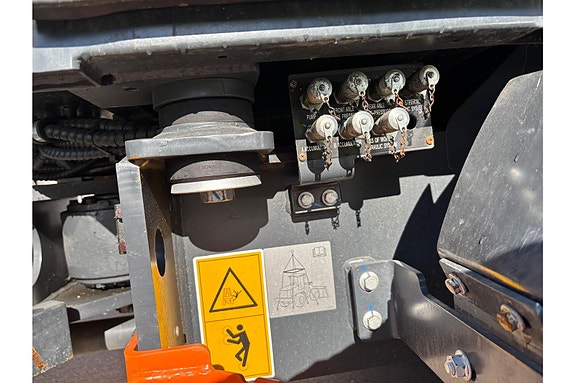Liugong 820 TE Electric 24 of 30