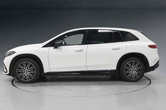 Mercedes-Benz EQS SUV 4 of 5