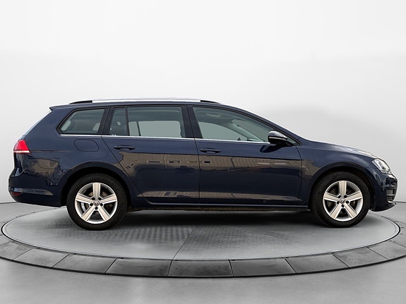Volkswagen Golf 6 of 30