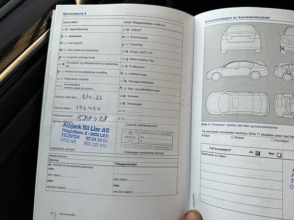 Volkswagen Golf 27 of 30