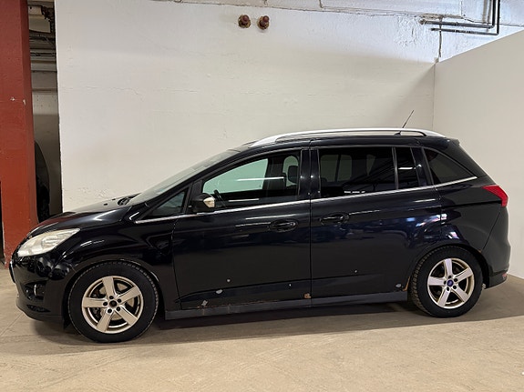 Ford Grand C-MAX 7 of 30