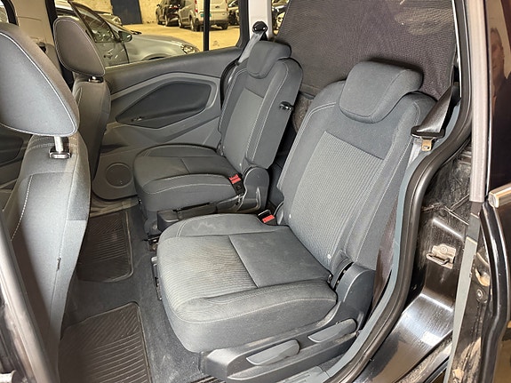 Ford Grand C-MAX 24 of 30