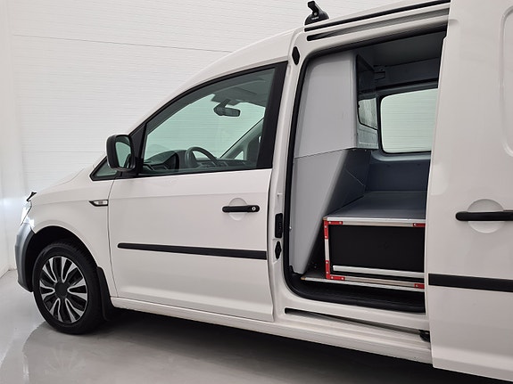 Volkswagen Caddy Maxi 30 of 30