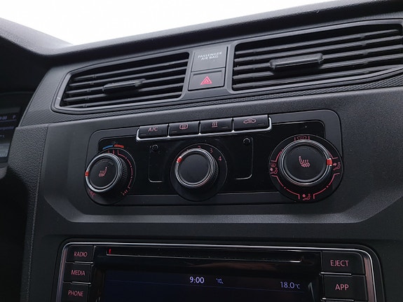 Volkswagen Caddy Maxi 16 of 30