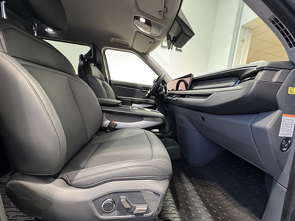 Kia EV9 18 of 29