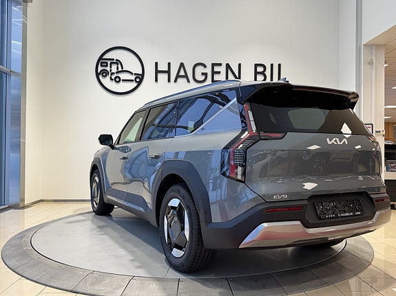 Kia EV9 4 of 29