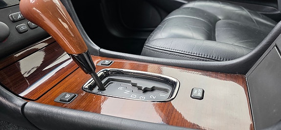 Cadillac Seville 28 of 30