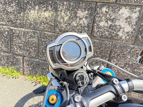 Triumph Scrambler 1200 XE 8 of 15
