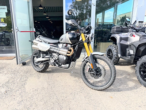 Triumph Scrambler 1200 XE 6 of 18