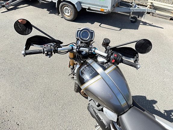 Triumph Scrambler 1200 XE 14 of 15