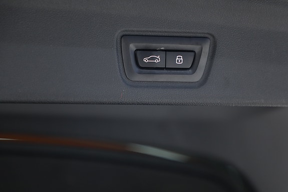BMW i4 12 of 30