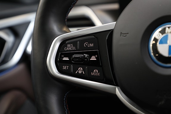 BMW i4 18 of 30