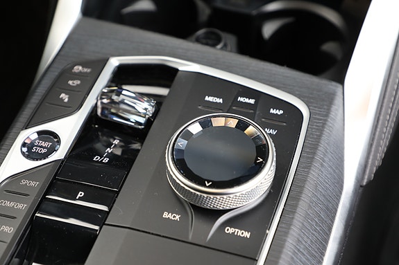 BMW i4 20 of 30