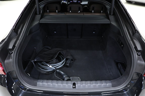 BMW i4 13 of 30