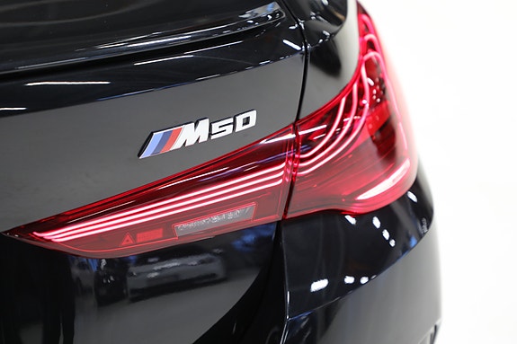 BMW i4 10 of 30