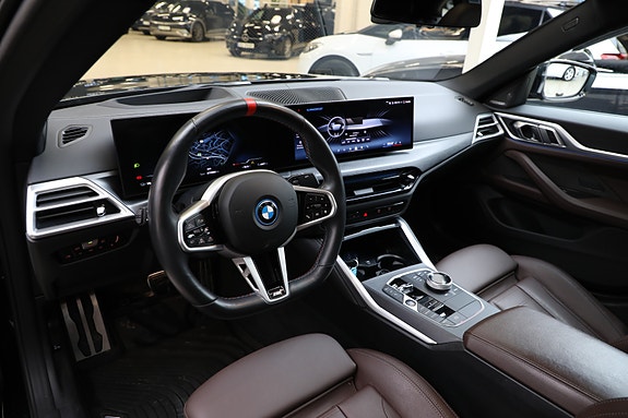 BMW i4 28 of 30
